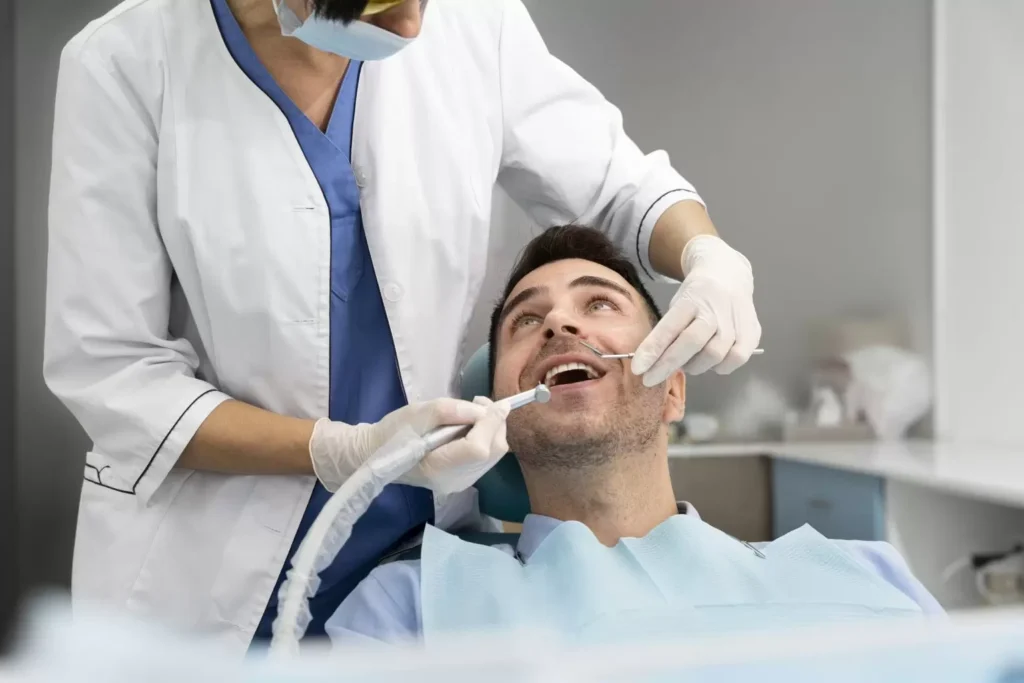 What Should Be Considered When Choosing a Dentist? · Livera Dental Clinic Florya Istanbul