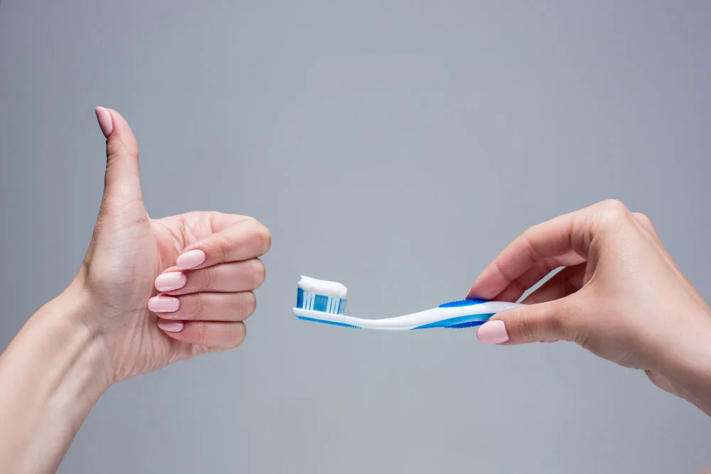 toothpaste What Should You Consider When Choosing Toothpaste? · Livera Dental Clinic Florya Istanbul