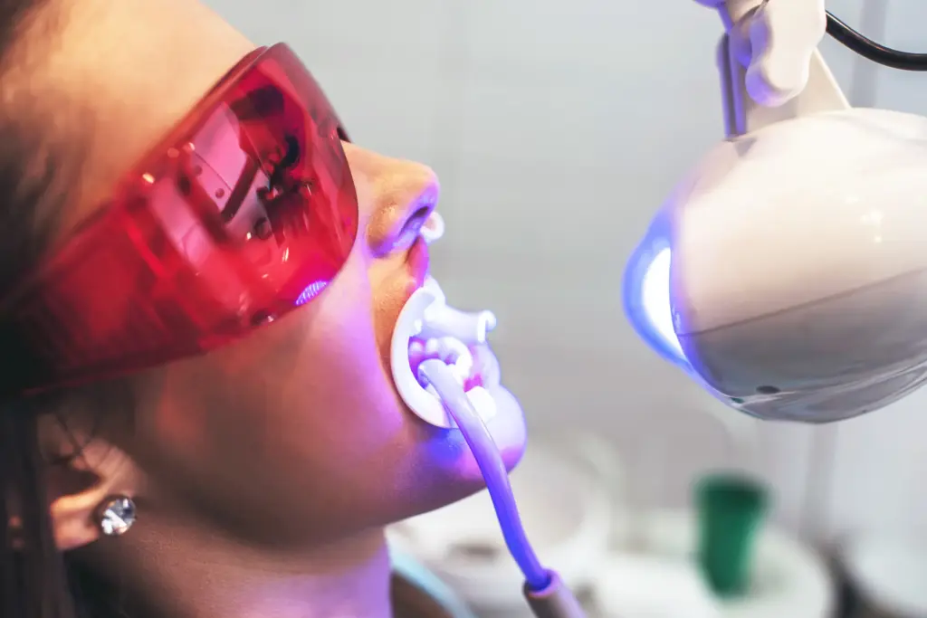 zoom teeth whitening