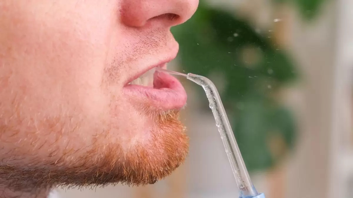 What Is a Water Flosser? What Does It Do and How Is It Used?