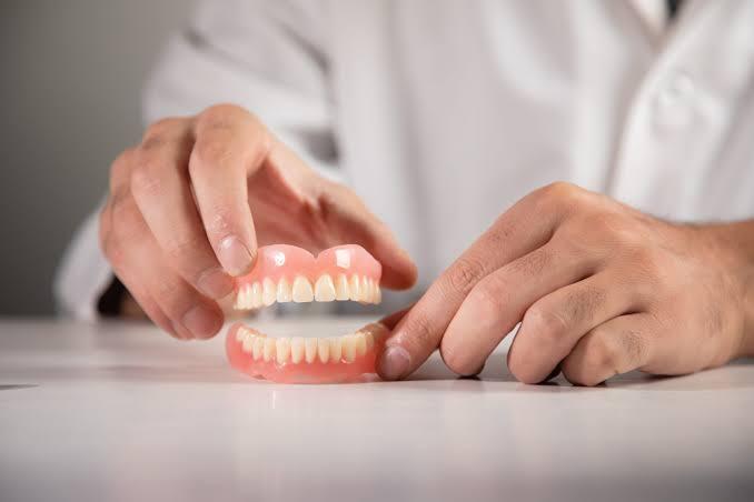 Types of Prostheses: Fixed, Removable & Implant Options