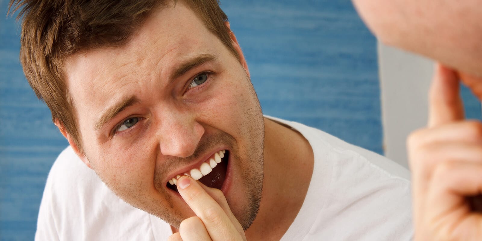 Can a Loose Tooth Be Saved? Treatment and Things to Consider