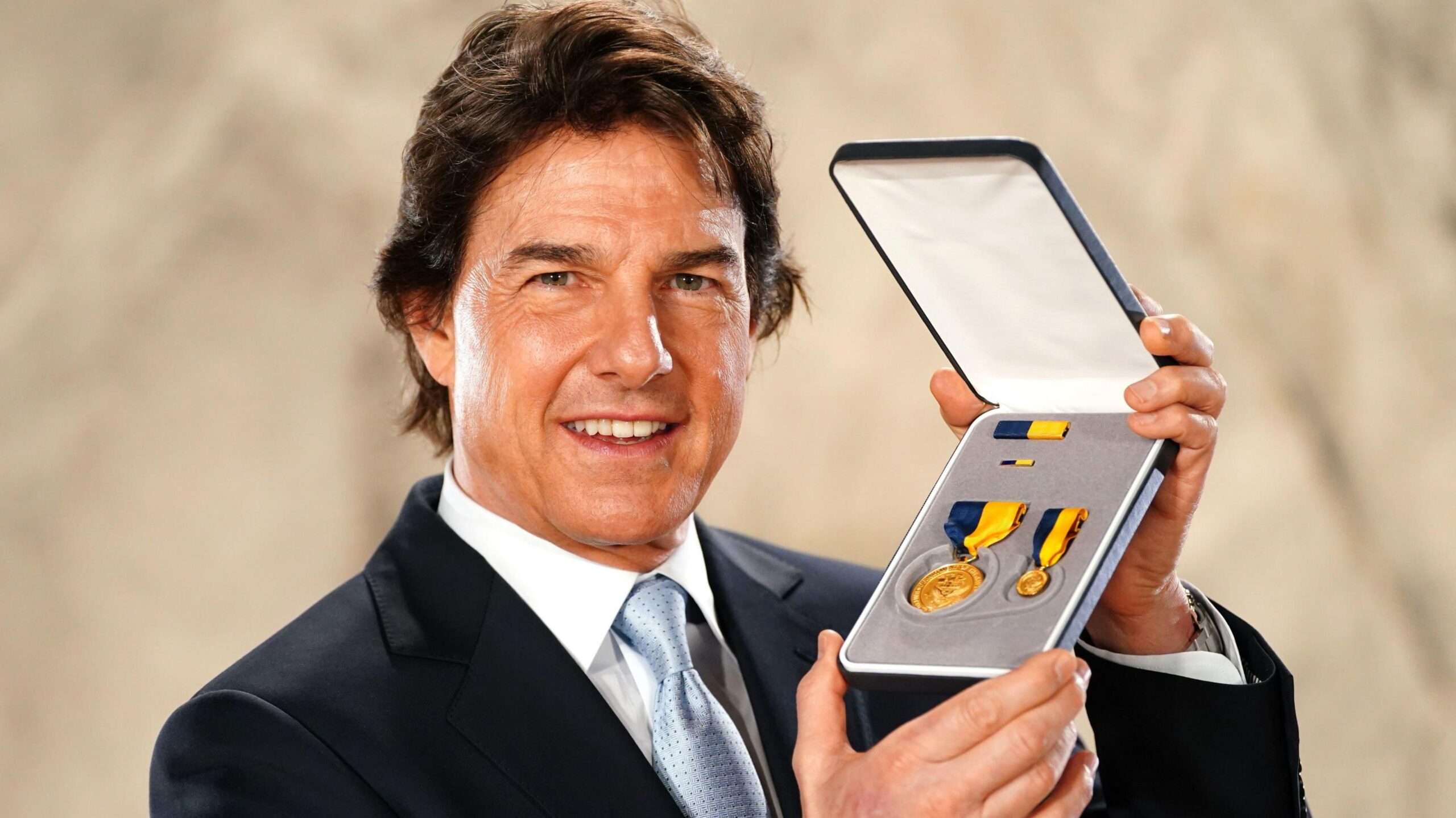 Tom Cruise Transformation with a Hollywood Smile
