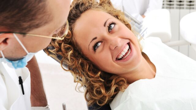 What Should Be Considered When Choosing a Dentist? | Livera Dental Clinic