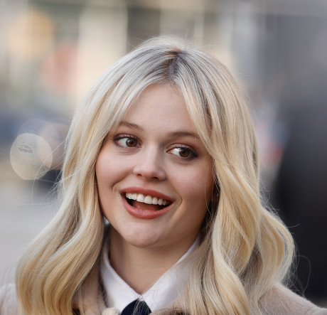 Emily Alyn Lind dişleri